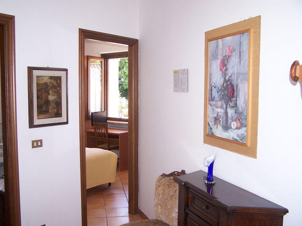 Hotel Ristorante La Torretta Bianze Exterior photo